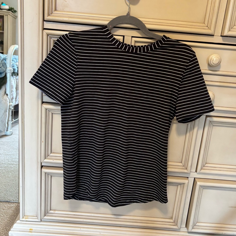 Lululemon Love Curved-Hem Crewneck T-Shirt  NWOT